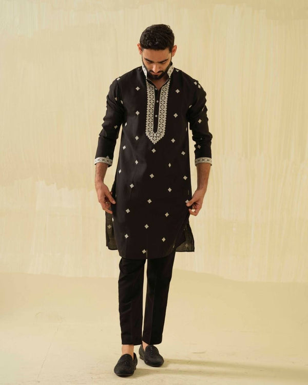 BLACK NECK AND BUTTI EMBROIDERED WORK MEN'S KURTA WITH PAJAMA SET